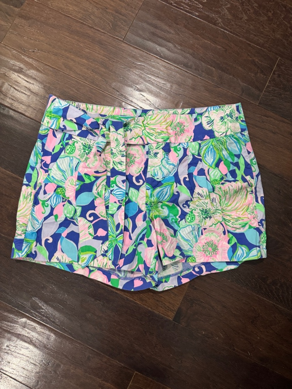 Lilly Pulitzer Floral Tie front shorts
